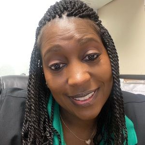 Meet your Posher, Latoya